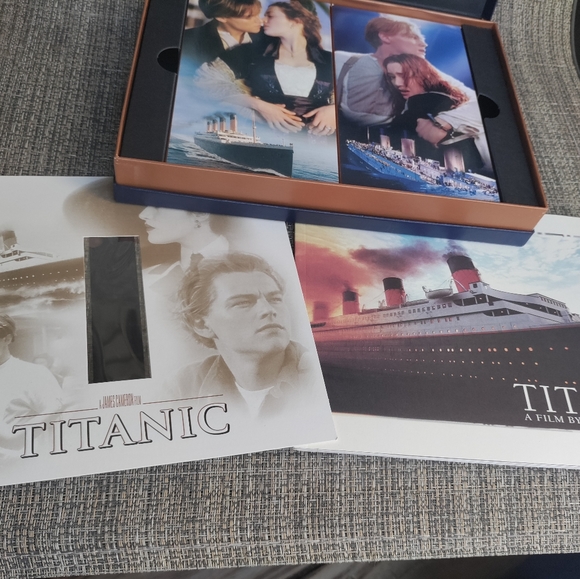 Titanic 2 VHS Collector's Edition - Picture 2 of 4